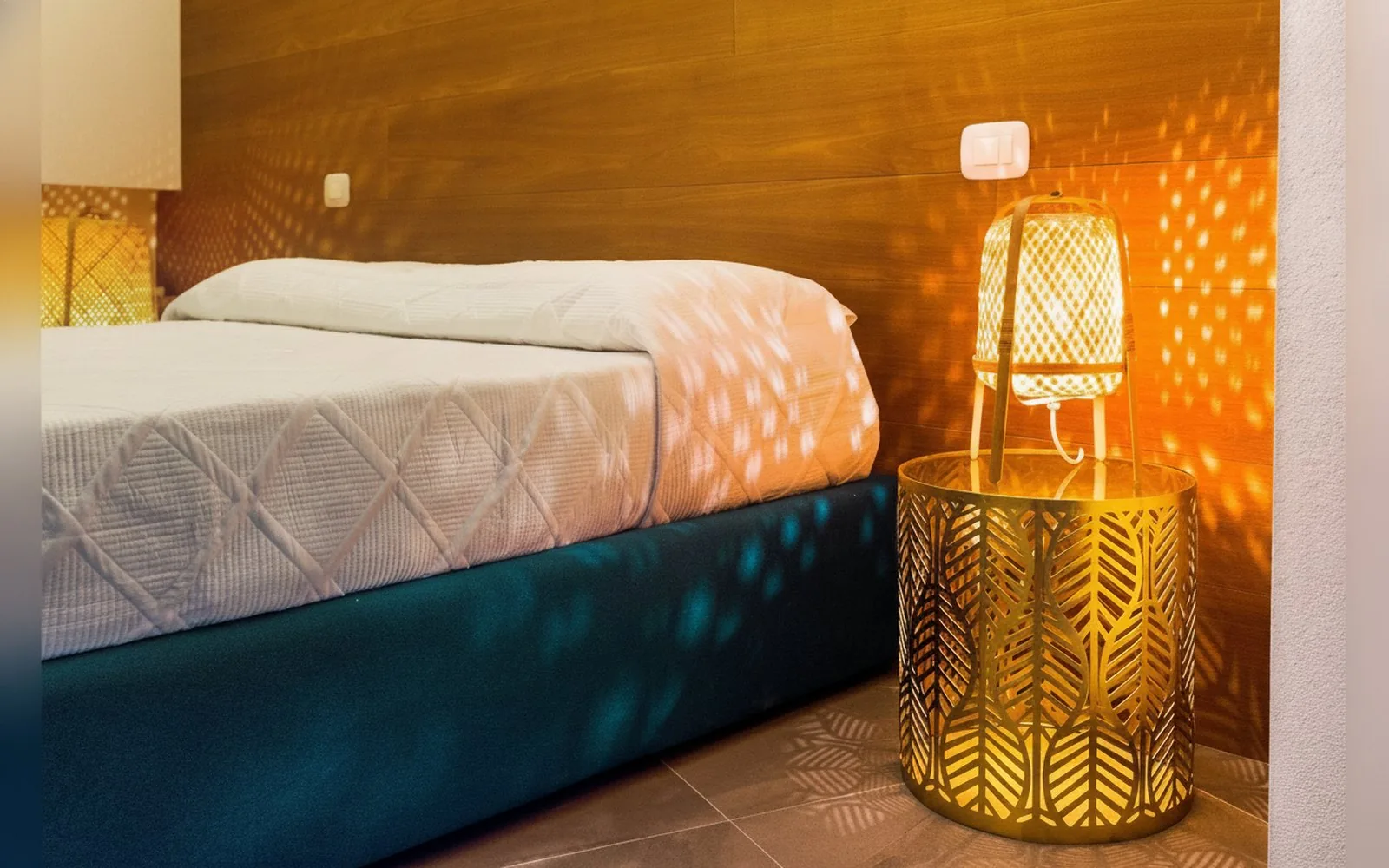 Rosamimama, 